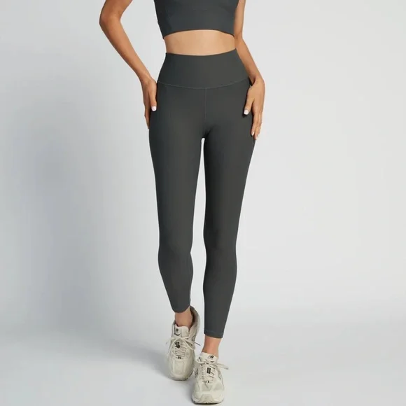 Base Ribbed (Charcoal) 7/8 Legging - Picture 2 of 4